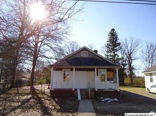 52 Short St, Albertville, AL 35950