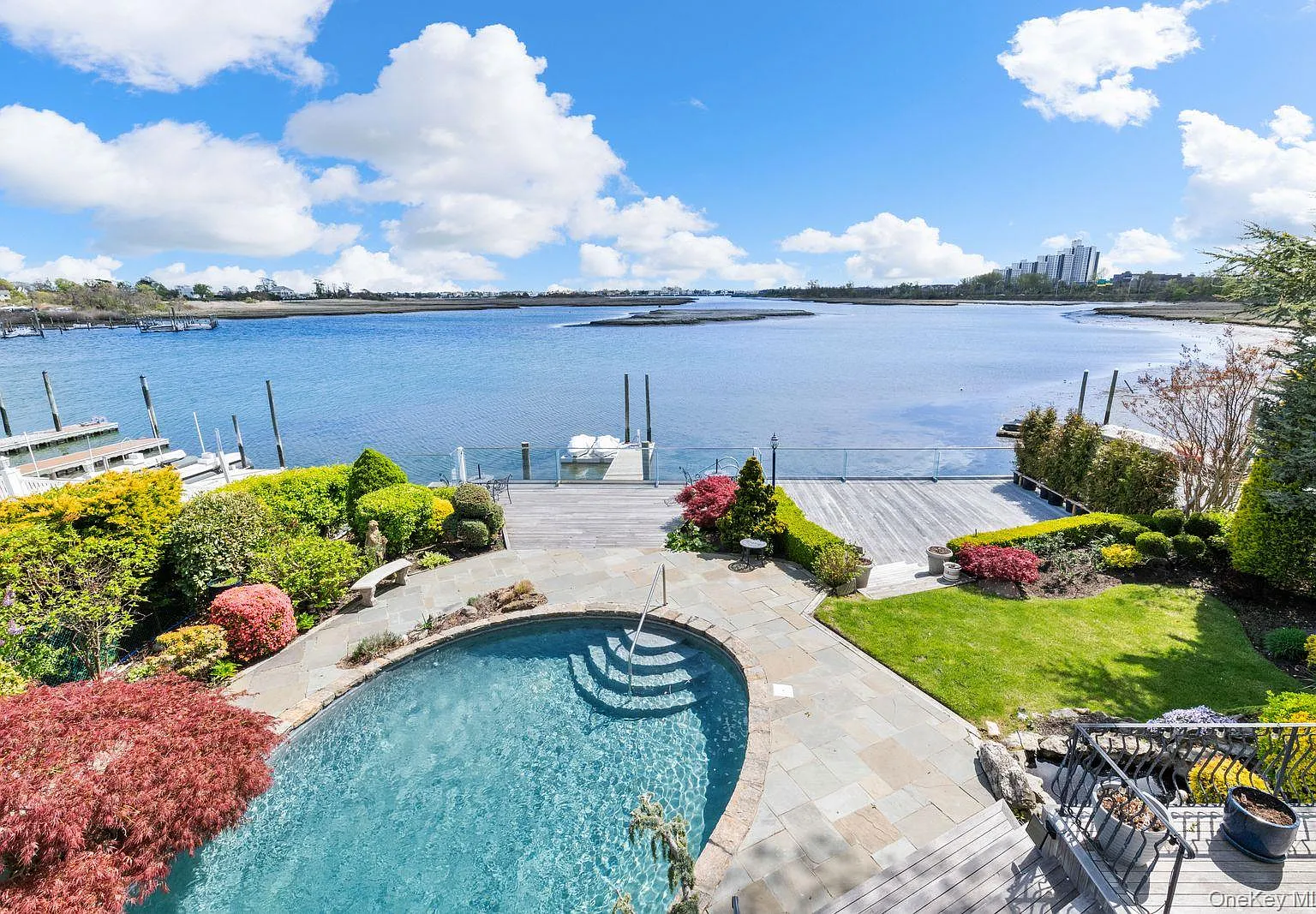 4 bed, 4.5 bath, 3877 sqft, $35,000 — Photo 1