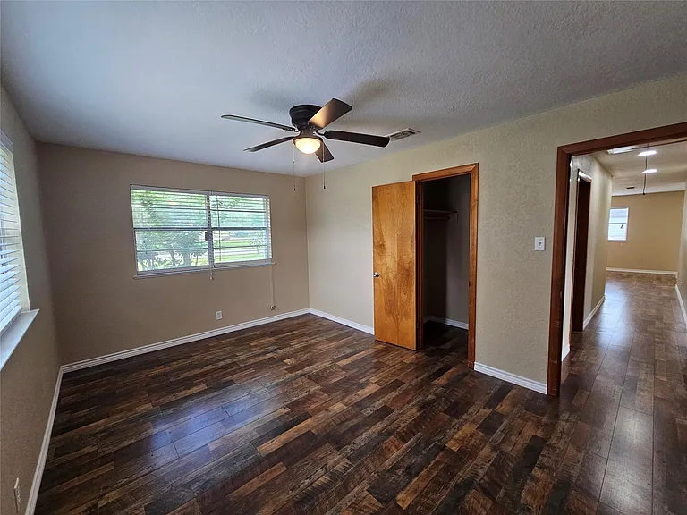 120 Ronald Ave — Photo 17