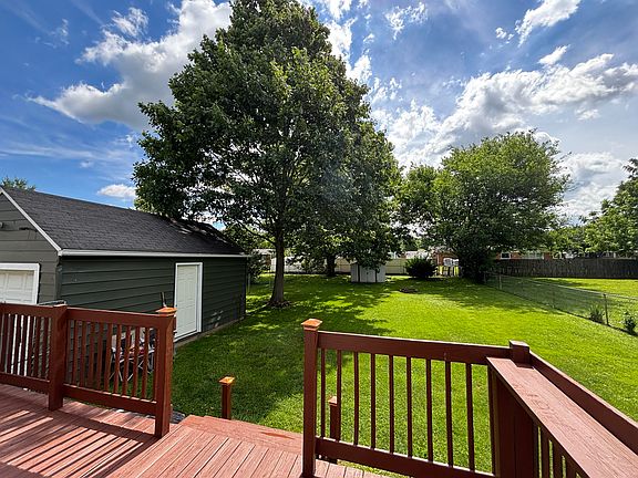 5th image of 432 Lawnview Ave