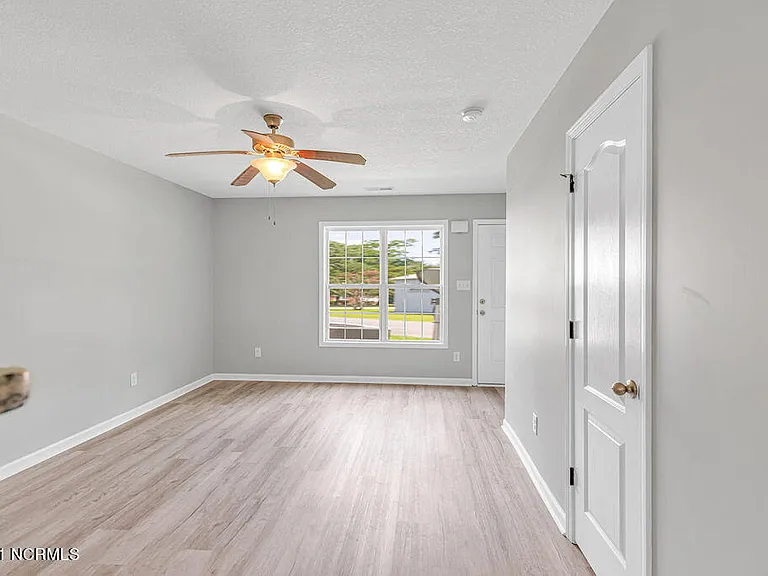 117 Cornerstone Dr — Photo 5