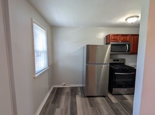 320 E Essex Ave, Lansdowne, PA 19050