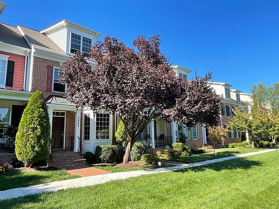 3964 Addison Woods Rd Front