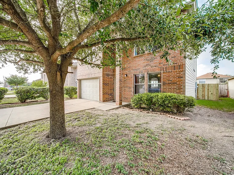 8914 Kestrel Oak — Photo 7