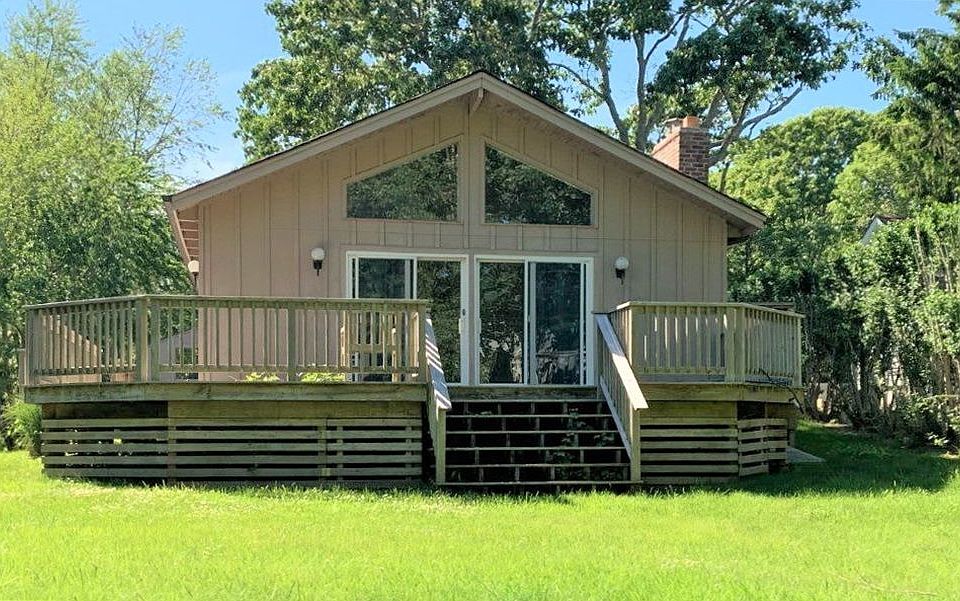 1st image of 28 Adams Dr