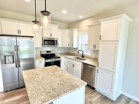 5th image of 2300 Otteson Dr