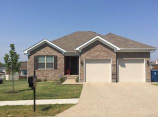 1055 Summersfield Dr, Shelbyville, KY 40065