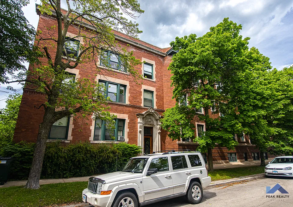 5756-58 S. Kenwood Ave./ 1326 E. 58th St.