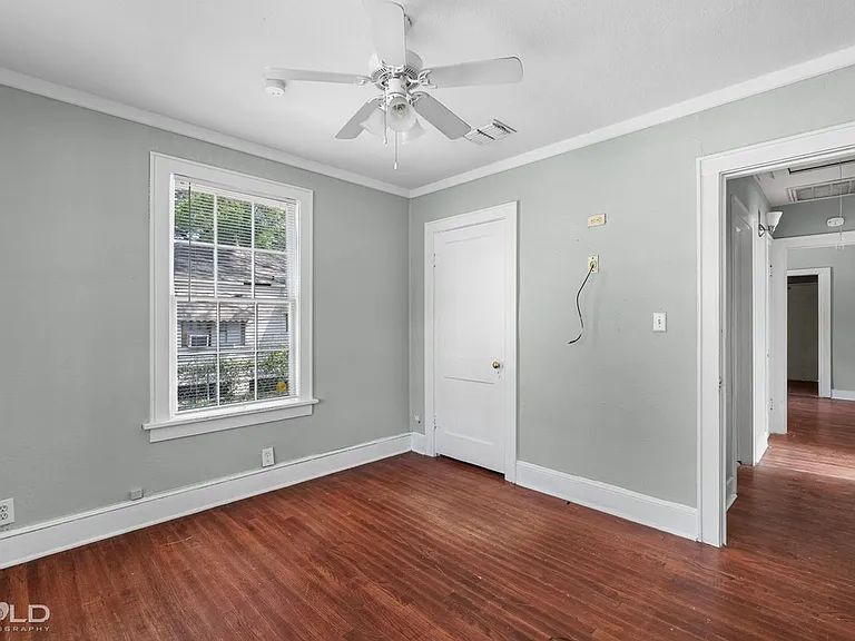 2661 Murray St — Photo 17