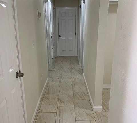 Hallway to the bedrooms