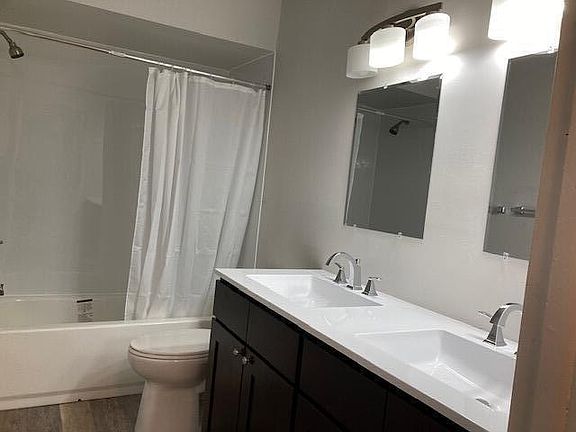 5th image of 912 Oakland Ave APT 5
