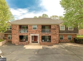 5819 Cove Landing Rd APT 102, Burke, VA 22015