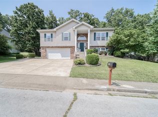 1004 Cypress Dr, Rolla, MO 65401