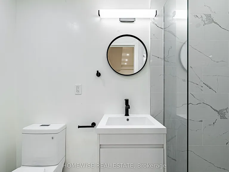 11 Craig Cres #LOWER — Photo 16