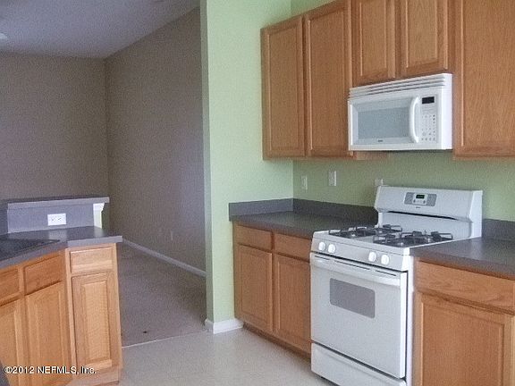 4th image of 6471 Silver Glen Dr