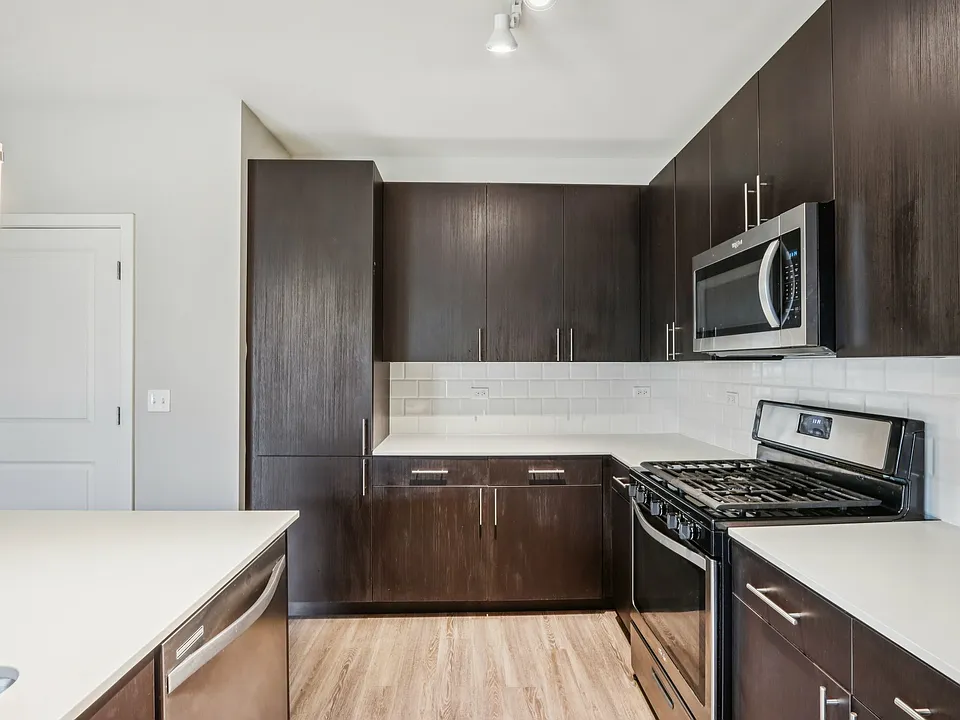 Woodview Apartments