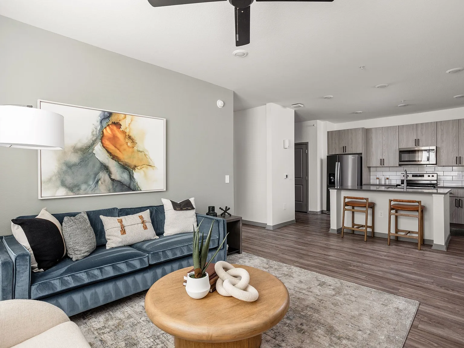 The Maddox Luxury Apartments — Photo 2