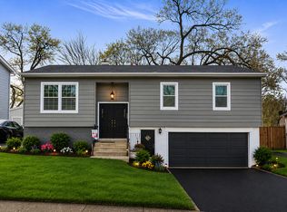 1364 Leslie Ln, Glendale Heights, IL 60139