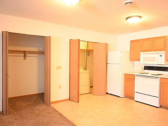 5th image of 3755 Patti Dr