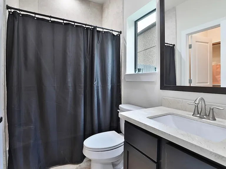 4104 Marina St — Photo 4