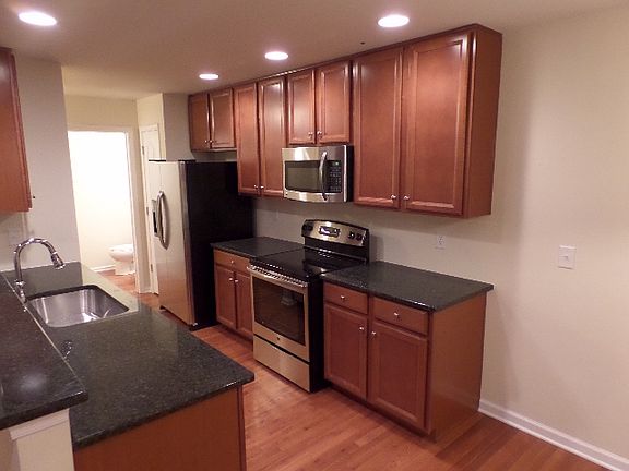 Open Kitchen and Elegant Details