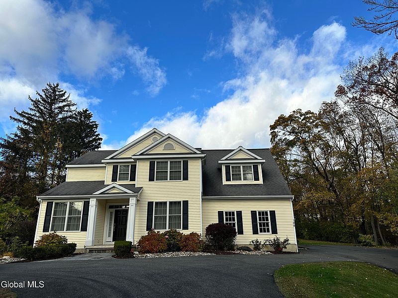 2nd image of 109 Woods Lane