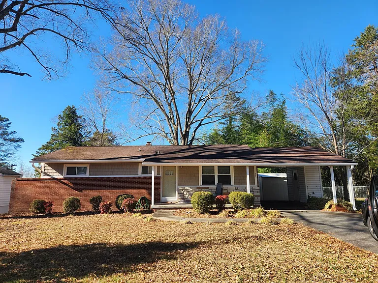381 Mountview Ct SE — Photo 1
