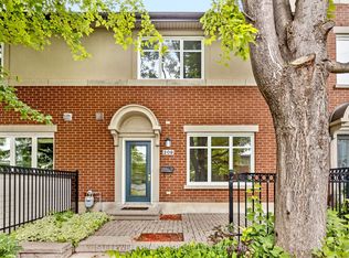 209 Hopewell Ave, Ottawa, ON K1S 5R9