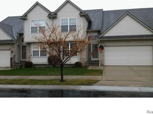 3795 Elvera Ln, Warren, MI 48092