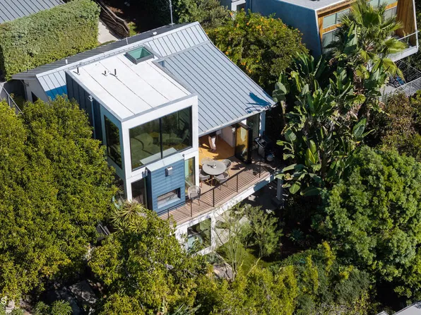 3902 Sunset Dr, Los Angeles, CA 90027