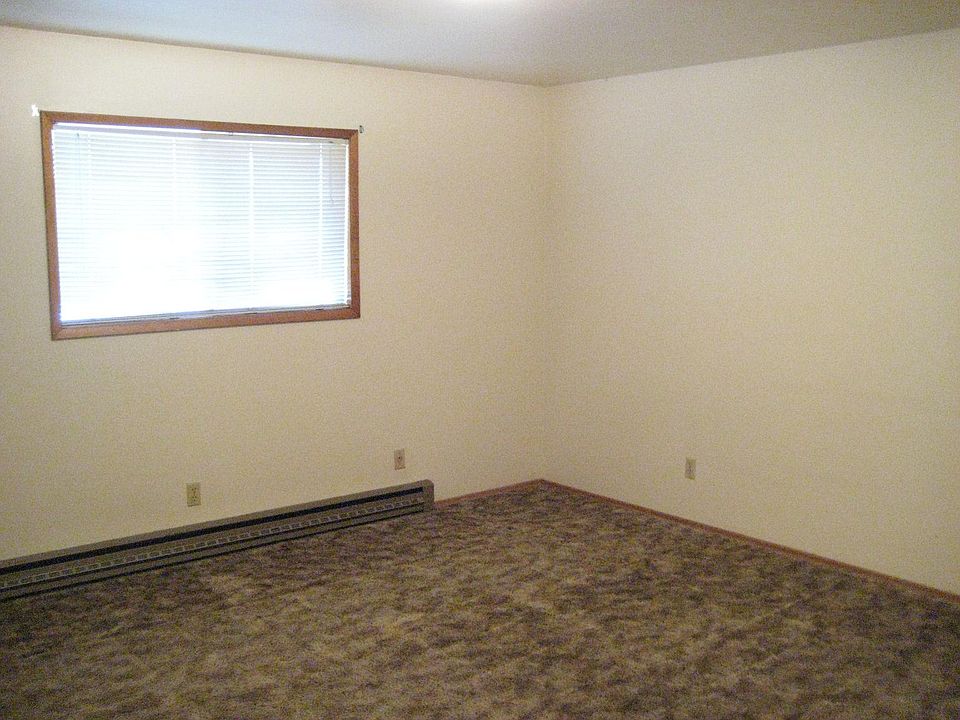 2nd image of 2705 W Nob Hill Blvd APT Q