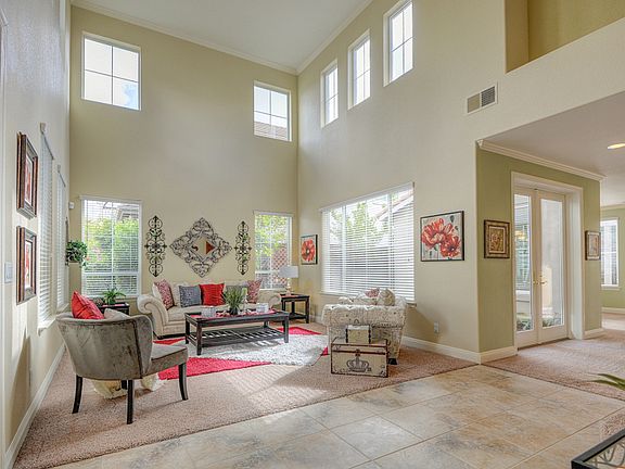 5th image of 1564 Deer Hollow Way