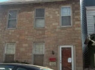 1049 N 6th St, Whitehall, PA 18052