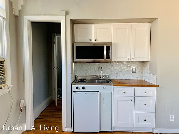 2nd image of 527 S Hobart Blvd #9839446