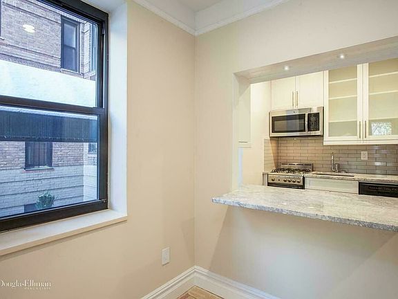 4th image of 402 E 74th St APT 1C