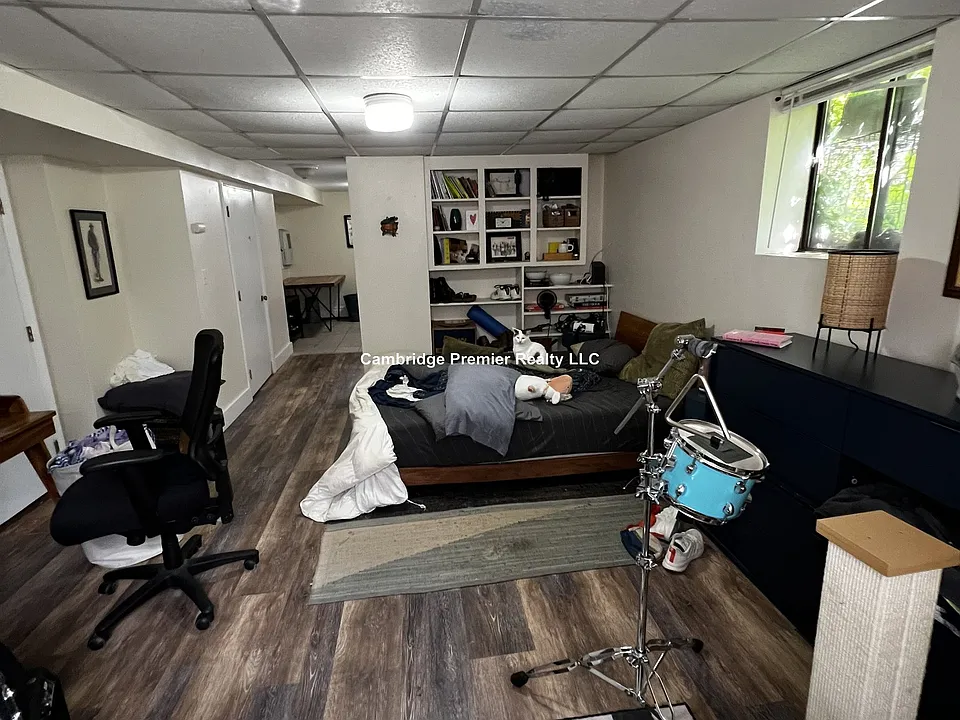 19 Cameron Ave #4
