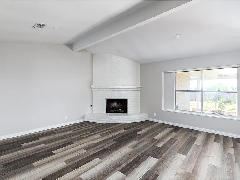 178 Oakside — Photo 2