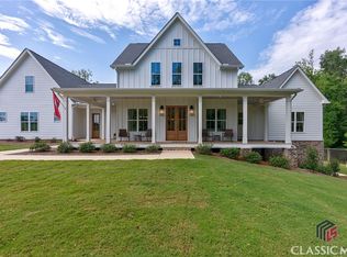 1830 Old Oak Ln, Bishop, GA 30621