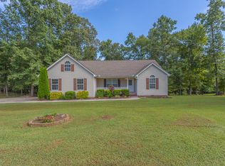 422 Van Dell Dr, Rock Spring, GA 30739
