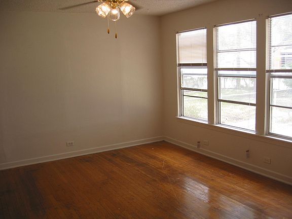 3rd image of 2206 Lee Hall