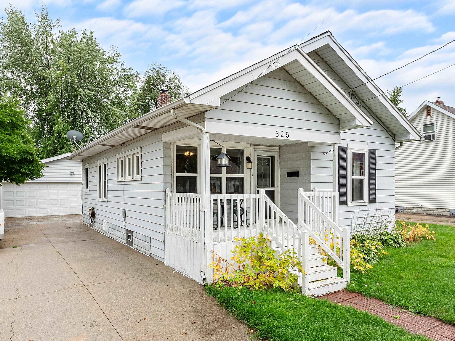 325 Pierce Ave, Little Chute, WI 54140 Zillow