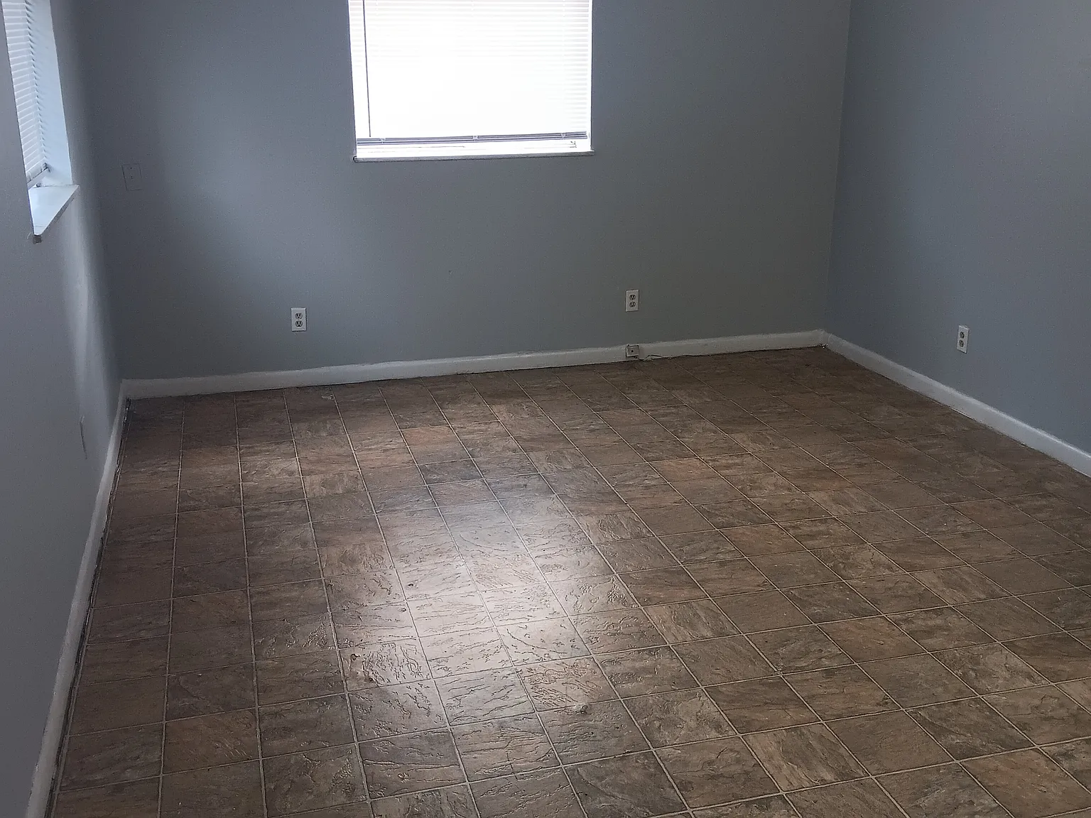 1 bed, 550 sqft, $695 — Photo 3