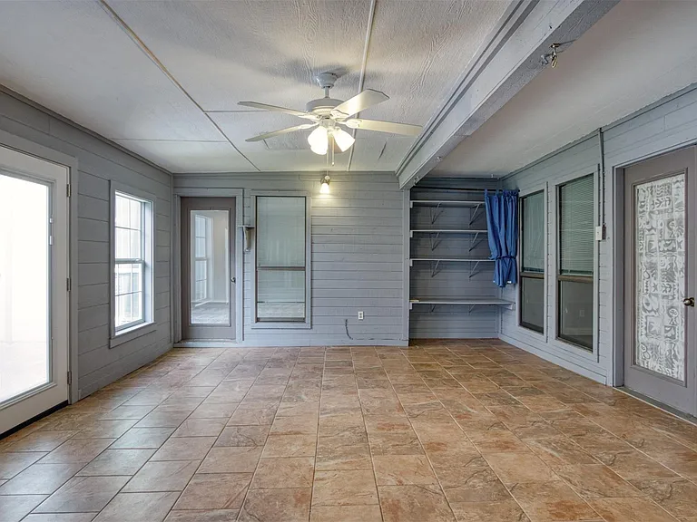 3809 Graphic Pl — Photo 18