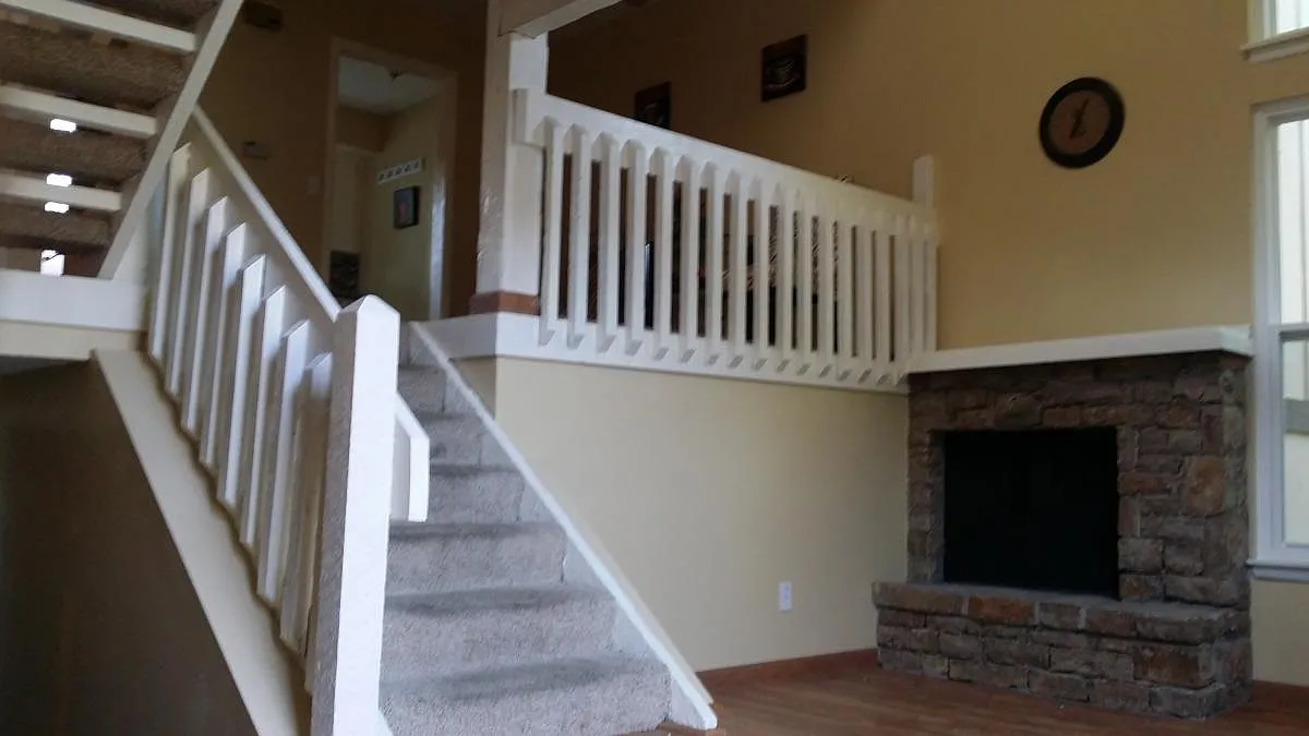 3 bed, 1150 sqft, $2,000 — Photo 3