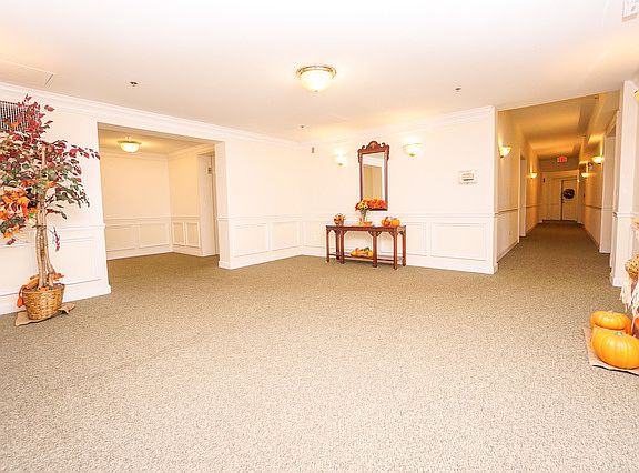 3rd image of 3115 Town Square Dr Unit 404