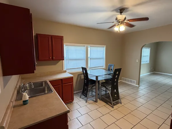 1211 W 149th St APT 1R, East Chicago, IN 46312