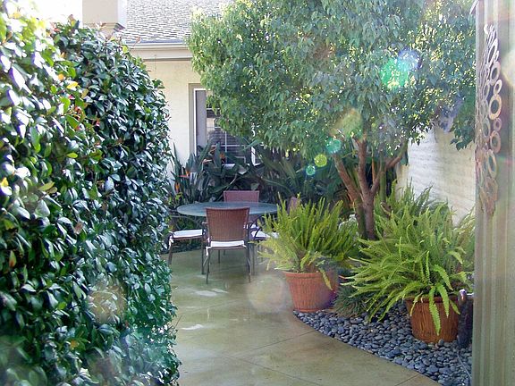 Gate Entry to courtyard