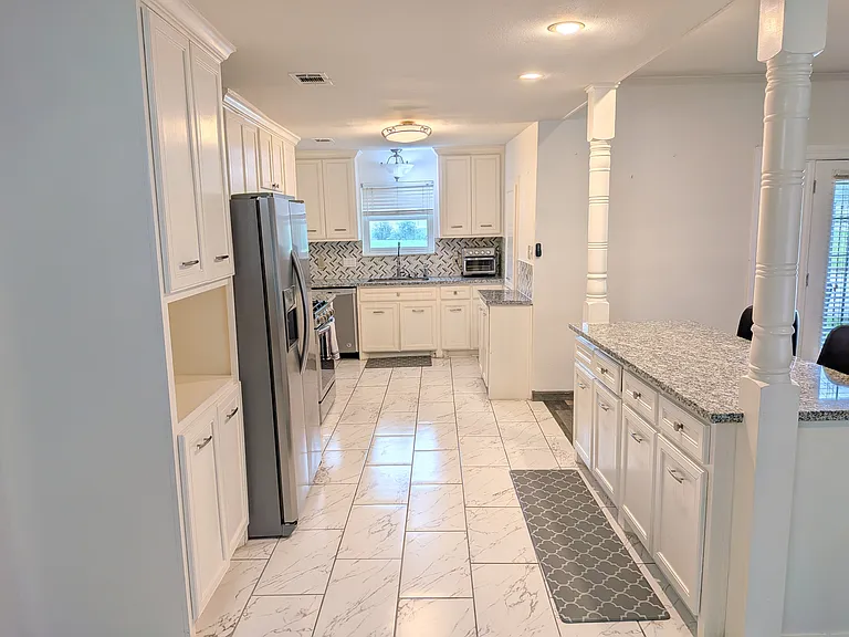 20257 Fieldtree Dr — Photo 4