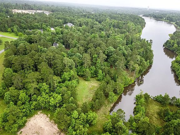 2nd image of 102 Ebner Lake Front Dr