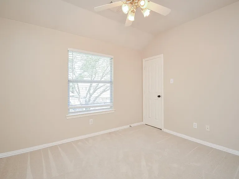 3011 Nickleby Ct — Photo 39